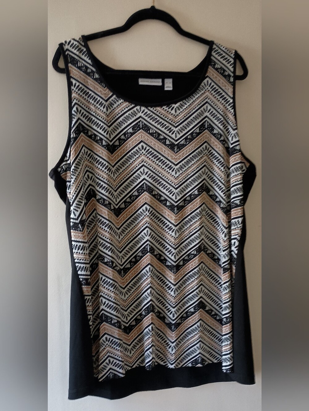 2/$20 Susan Graver Textured Chevron Tank Top